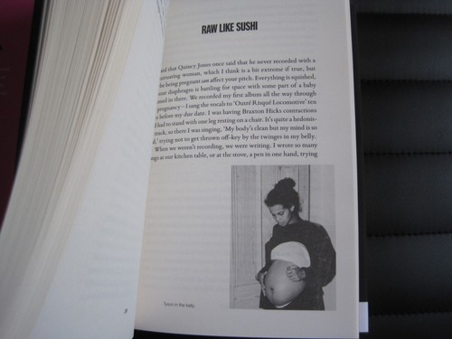 NENEH CHERRY SIGNED - A THOUSAND THREADS - Limited Hardcover First UK Edition - Foto 8 di 13