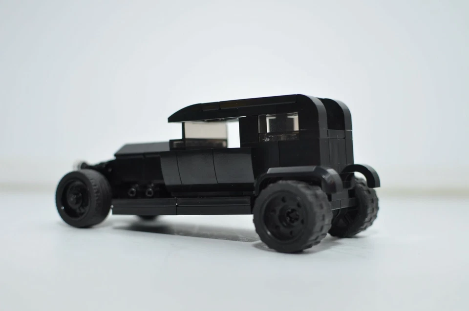 Sedán Tudor 1928 personalizado modelo Hot Rod negro construido compatible con ladrillos LEGO® Foto 3 de 4