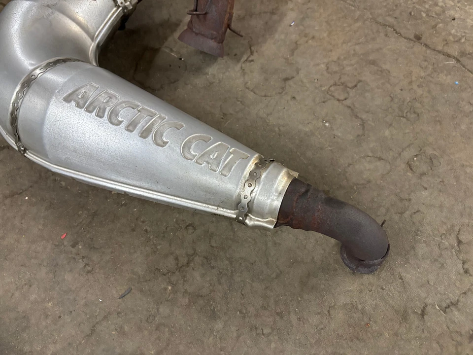 Tubo de escape Arctic Cat 2005-2006 Firecat F6 F7 Sabercat 700 OEM Crossfire Foto 2 de 4