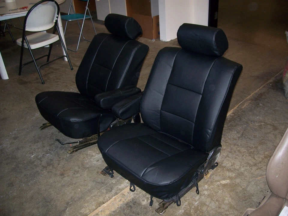 FUNDAS ASIENTO DELANTERAS IGGEE S. CUERO AJUSTE PERSONALIZADO BMW SERIE E23 7 1977-1986 Foto 2 de 4