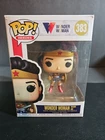 Funko Pop! Vinyl: DC Universe - Wonder Woman Golden Age #383