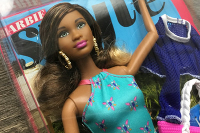 Barbie Puppe Beach Glam Style 2014. Jeder separat erhältlich.