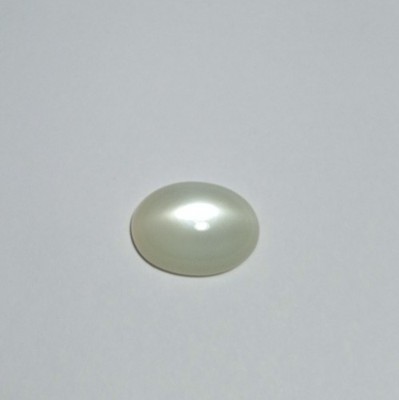 33 Ct  25.3x18.5x9.9 MM Natural Off White Color Moonstone Oval Shape Cabochon