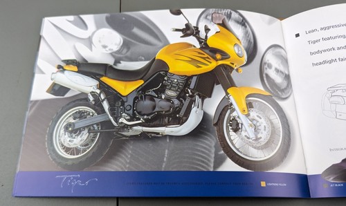 1999 Triumph Motorcycle Dealer Sales Brochure - Bild 3 von 11