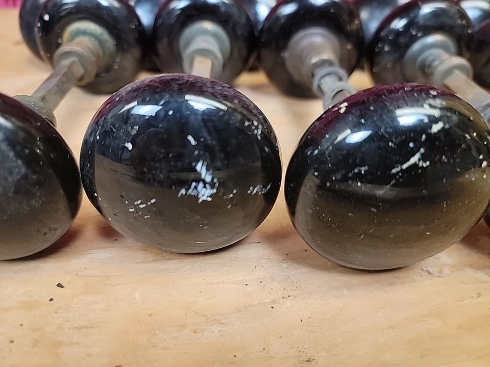 Lote perillas de perilla de puerta antiguas recuperadas como se encuentran recuperadas victorianas azabache negro Foto 3 de 4