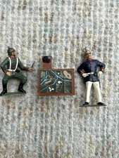 Strombecker Toy Soldiers Metal Figures Set with Map Table Excellent Condition