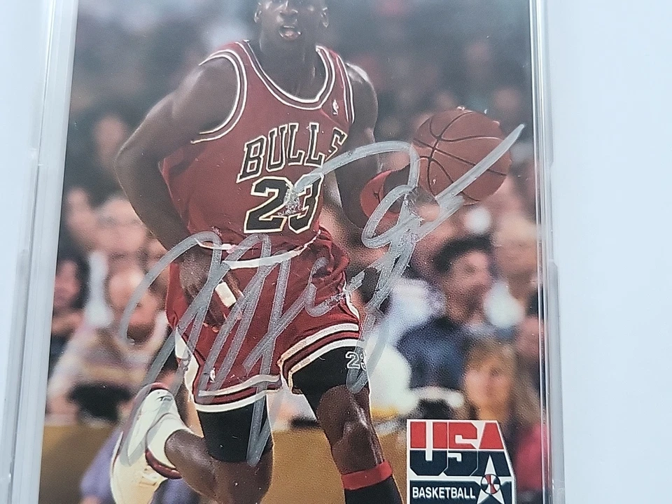 Autógrafo assinado à mão Michael Jordan 1992 SkyBox EUA NBA Melhor Jogo #40 Com Certificado de Autenticidade - Imagem 3 de 4