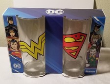 DC Comics Superman/Wonder Woman 2 glass set BRAND NEW