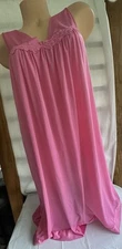 Vintage Vanity Fair Short Nylon Silky Nightgown Medium Pink