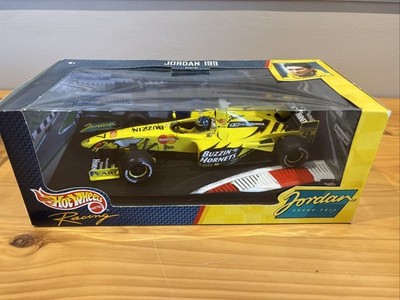 1:18 Hotwheels Racing Jordan 199 Damon Hill 1999 Buzzin Hornets Formel 1 Auto
