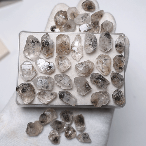 Venta al por mayor 41 piezas puntos de cristal mineral crudo cuarzo diamante natural Herkimer - Imagen 6 de 12
