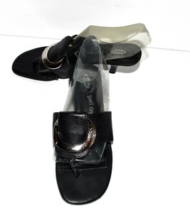 Dr Scholls Feel Crazy Good Zinc Black Leather Kitten Heel Thong Sandals Size 8M | eBay