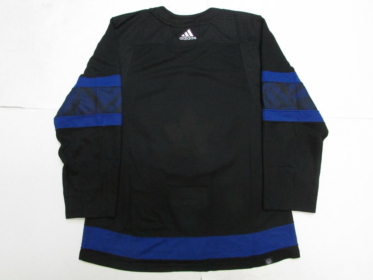 Toronto Maple Leafs pro stock Winter Classic Reebok practice