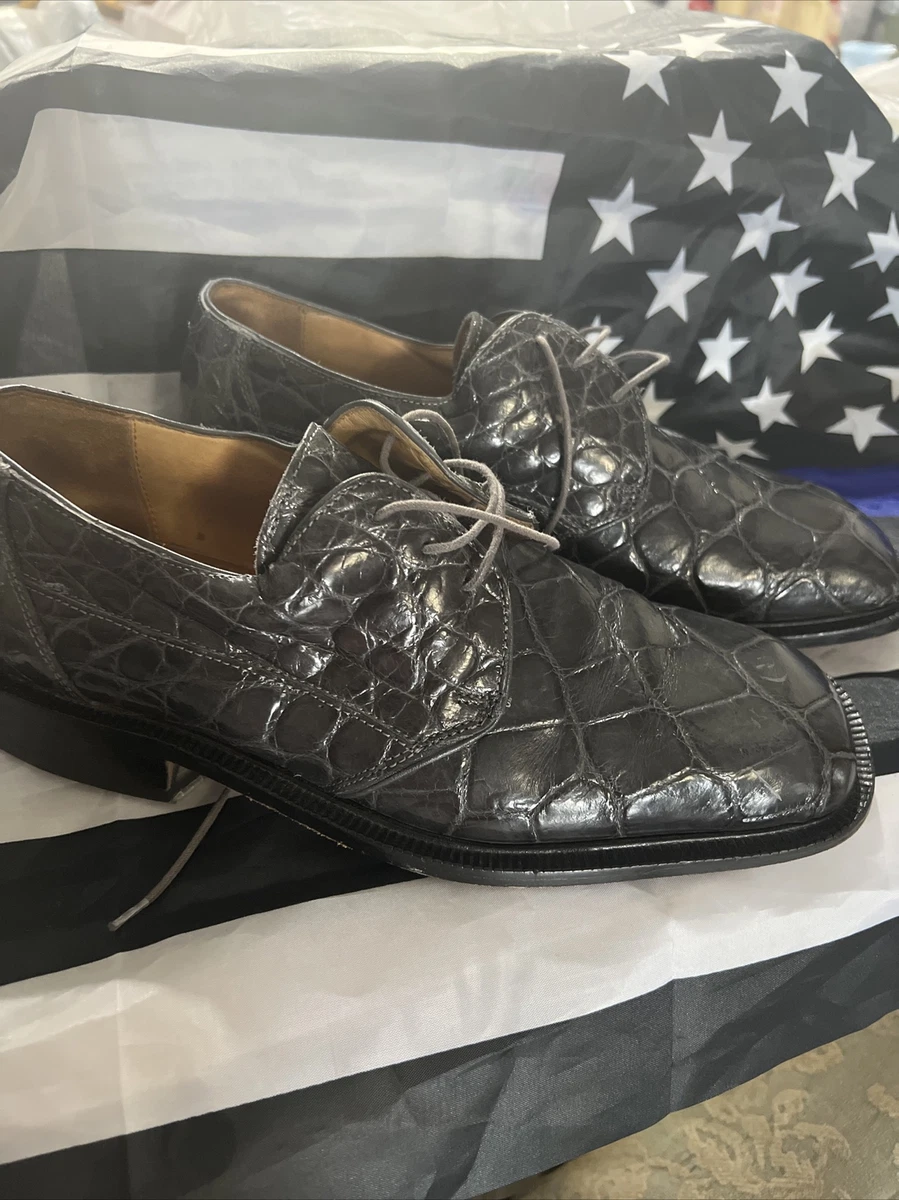 Gray alligator best sale shoes