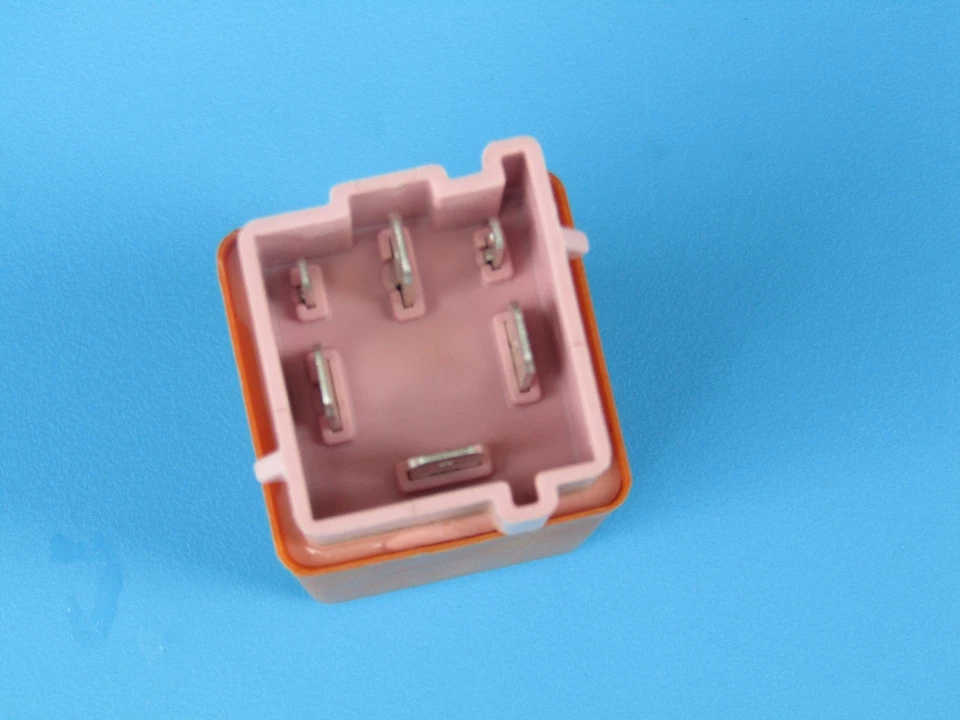 Relé de descongelación trasero Volvo 850 1995-1997 OEM pn# 9148300 Foto 2 de 2