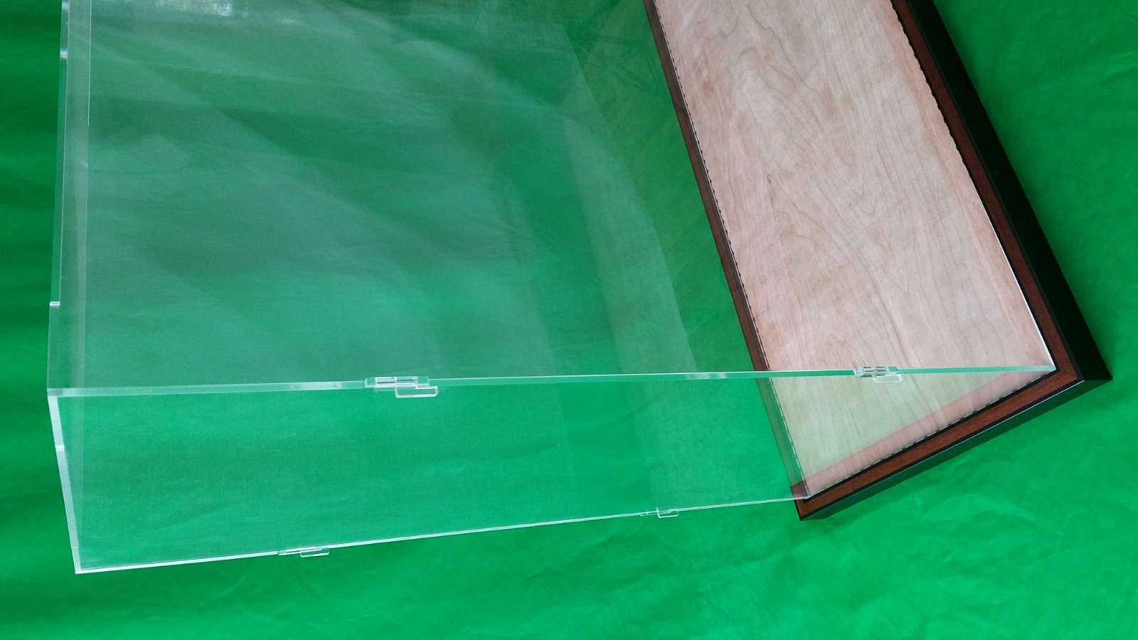 25"L x 10"W x 30"H Table Top Clear Acrylic Display Case for Tall Model Ships