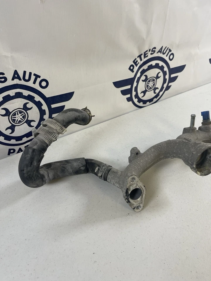 Nissan 370Z Infiniti G37 VQ37VHR 2009-2018 salida trasera tubo de refrigerante derivación Foto 2 de 4