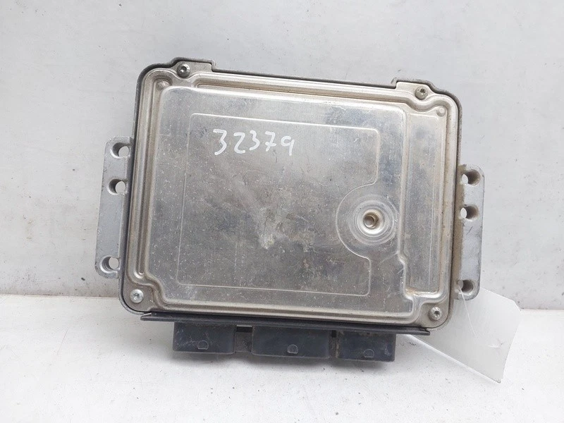 8200051608 centralina motore per RENAULT TRAFIC II AUTOBUS 1.9 DCI 100 8288909 - Immagine 4 di 4