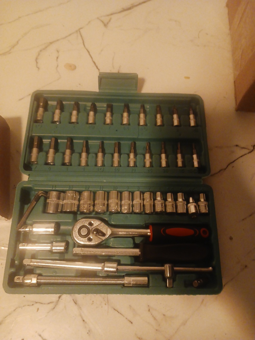 Picture 2 of 4