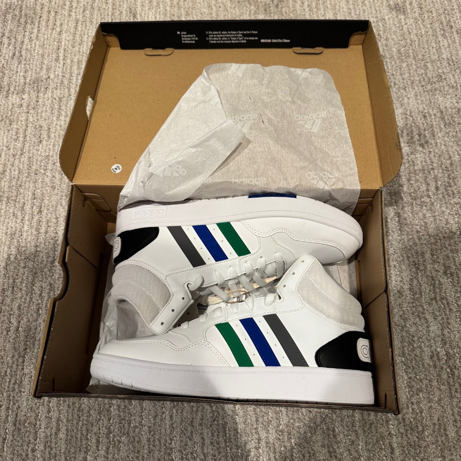 White/green/blue Sz 10.5 Nib