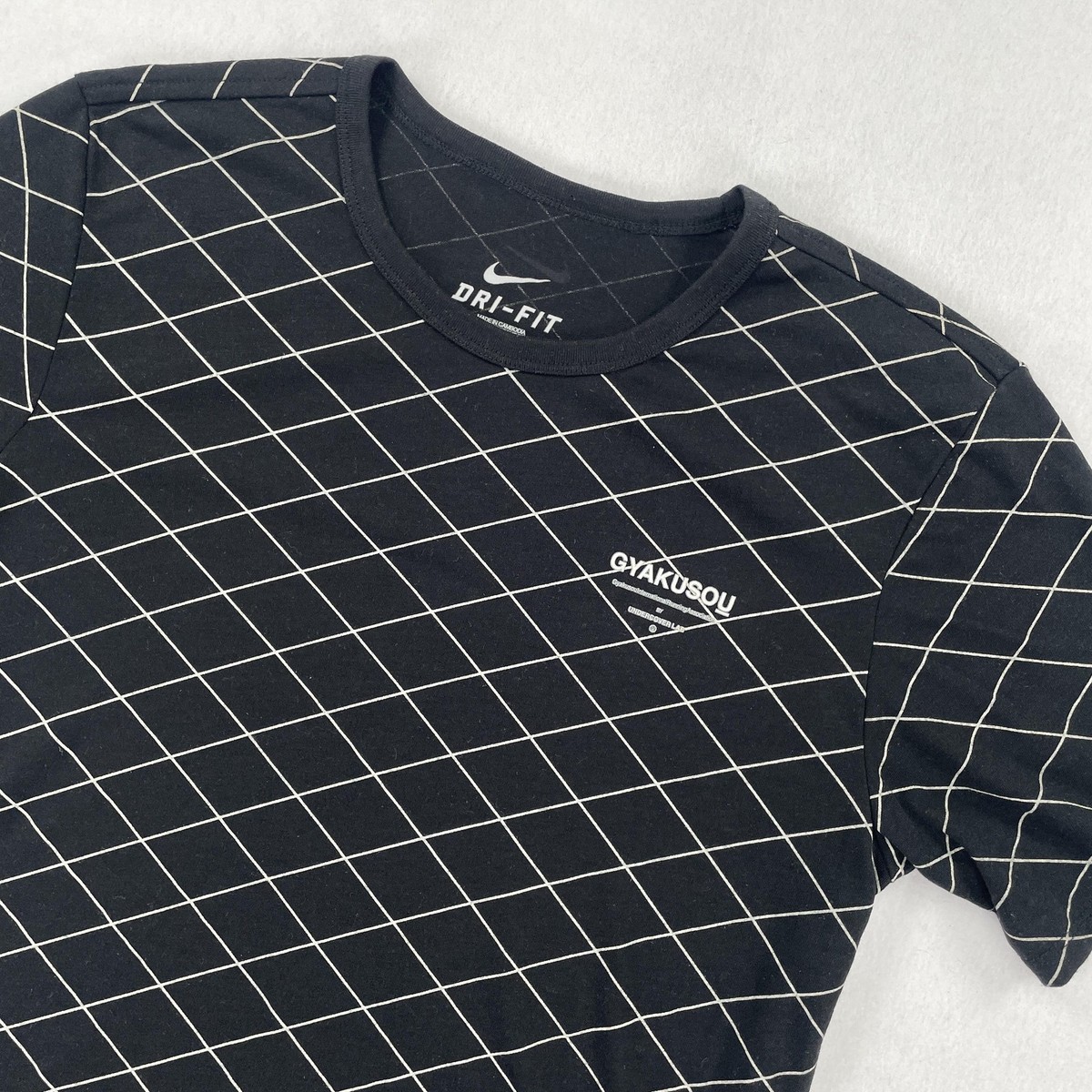 未使用NIKE GYAKUSOU DRI-FIT Tシャツ Mサイズ 黒 Nike Gyakusou Shirt Mens Small Black Dri-FIT Undercover Running