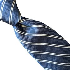 BROOKS BROTHERS BLUE AND WHITE STRIPED 100 SILK NECKTIE MADE IN USA