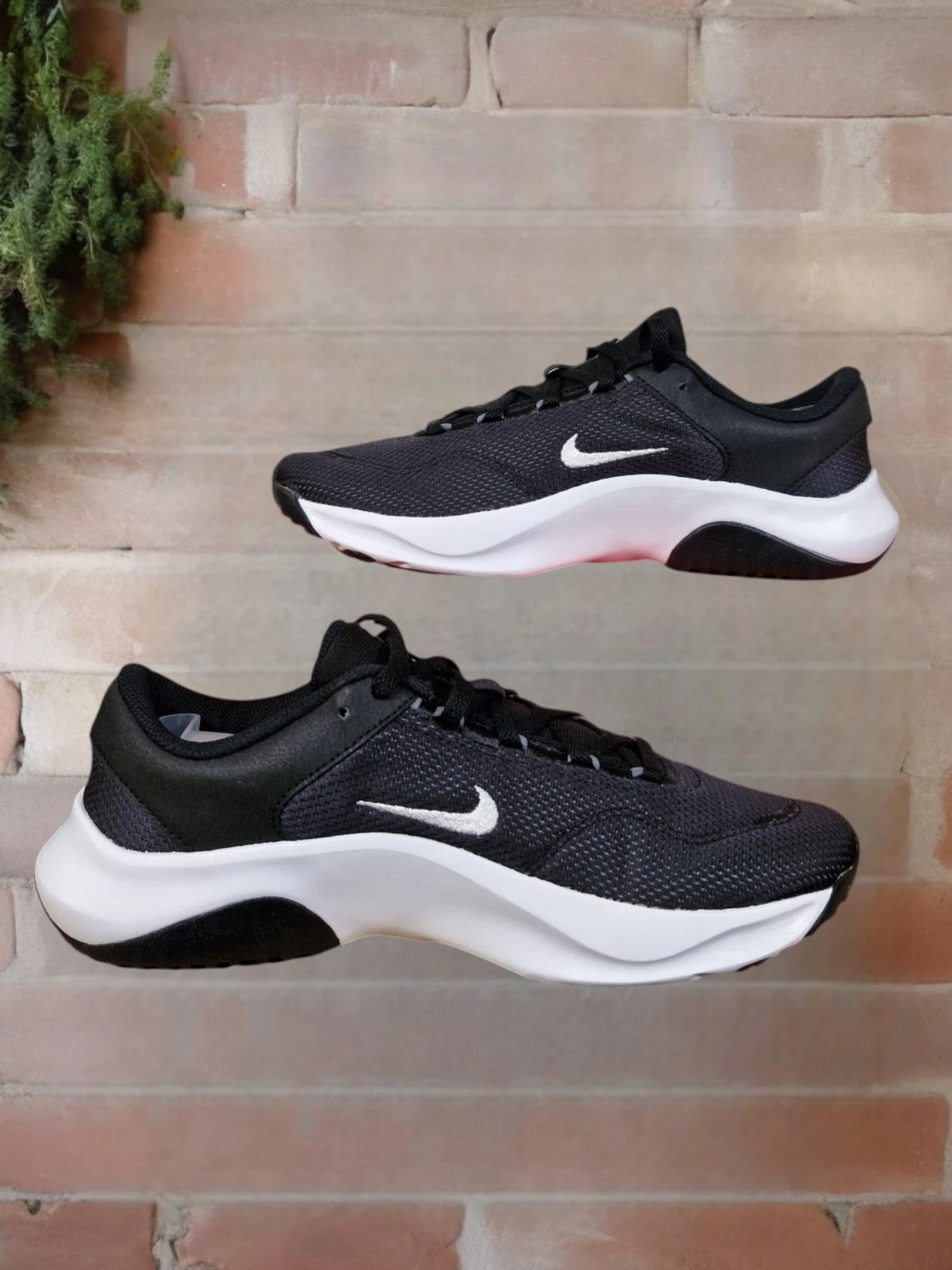 Nike Legend Essential 3 Scarpe da Ginnastica Uomo UK 7 Next Nature Nero Basso Leggero Nuove