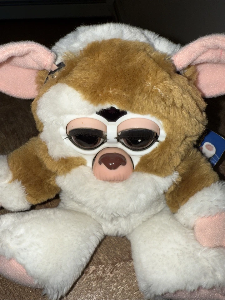 De colección 1999 Gremlins Gizmo Furby Electronic Interactive de Hasbro con etiqueta Movimientos LEER Foto 2 de 4