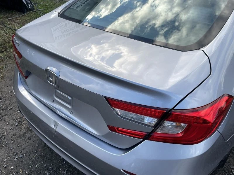2018-2022 Honda Accord Deck Lid Silver - Image 3 of 4