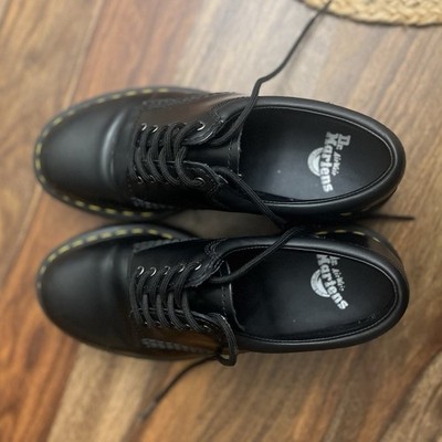 Dr. Martens 8053 Quad Black Leather Lace-Up Oxford Shoes Unisex WOMAN US 9