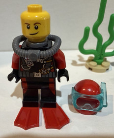 LEGO CITY: Deep Sea Scuba Scooter 60090 Diver  & Octopus