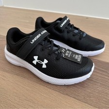 Under Armour Kids Black and White Sneakers size 2 Hook and Loop elastic lace