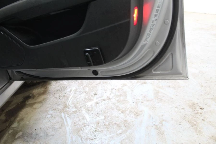 Puerta delantera derecha pasajero sin cristal laminado se adapta a 12-17 AUDI A7 2776415 Foto 2 de 4