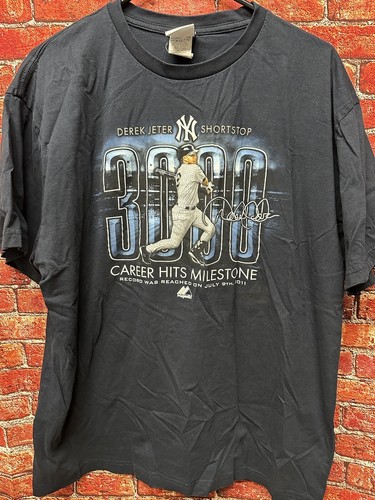 T-shirt homme Majestic New York Yankees Derek Jeter 3000 Hits Milestone XL hommes - Photo 1 sur 6