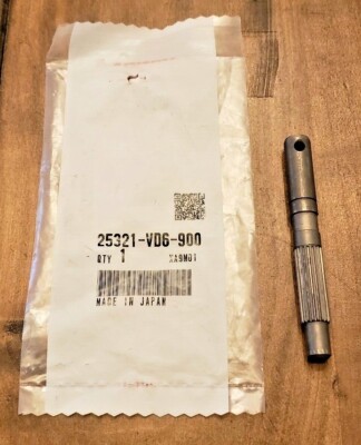 HONDA Hydrostatic Transmission Pump Shaft HXA 25321-VD6-900