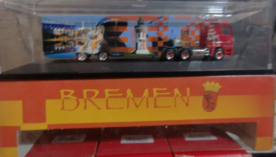HERPA 120715 Camion autoarticolato 5 assi MB Actros LH "Bremen-Truck" - scala H0 - Immagine 4 di 4
