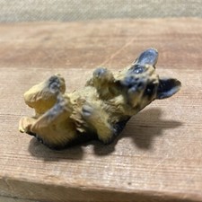 Vtg Sitting German Shepherd Puppy Dog Mini Figurine Resin Black Tan 2" Long
