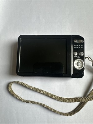 Fujifilm Finepix AV130 12.2MP Digital Camera & 2GB SD Card. Fully