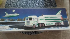 Hess 1999 Toy Truck and Space Shuttle With Satellite - N127