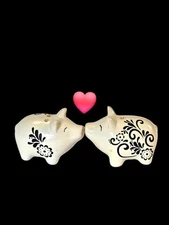 Pigs Salt Shakers White Black Floral Small Cute * Read
