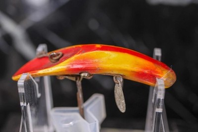 WRIGHT & MCGILL EAGLE CLAW LURE PLASTIC RED YELLOW Fishing Lure