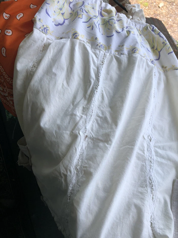 Handmade upcycled floral babydoll top Cotton Pillowcase And Curtain Foto 2 de 4