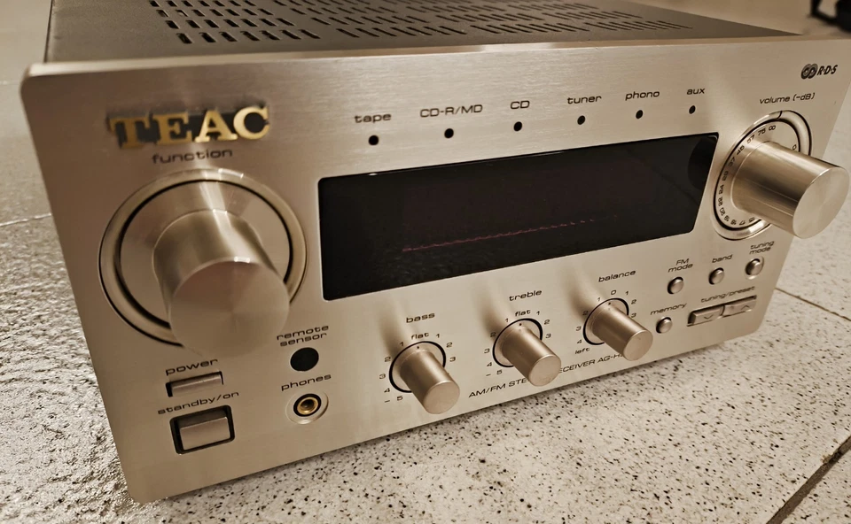 Sintoamplificatore Teac ag-h300 Con Phono Input - Immagine 2 di 4