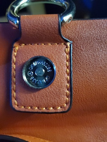 Chloé Faye Small Crossbody Bag in Smooth Leather & Suede Calfskin - Picture 3 of 9