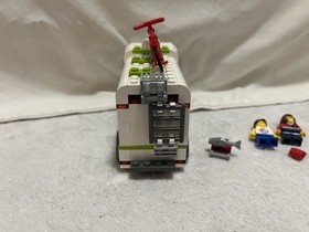LEGO CITY: Camper (7639) Near complete missing surfboard only