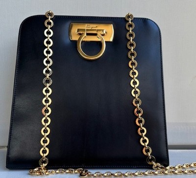 イタリア製OLD FERRAGAMO Vintage Salvatore Ferragamo Black Leather Gancini Gold Chain