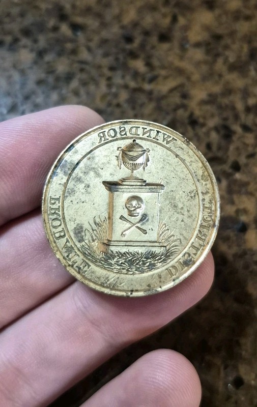 SCARCE 1700S WINDSOR MEMENTO MORI SKULL CROSSBONES TOMBSTONE URN WAX SEAL MEDAL 