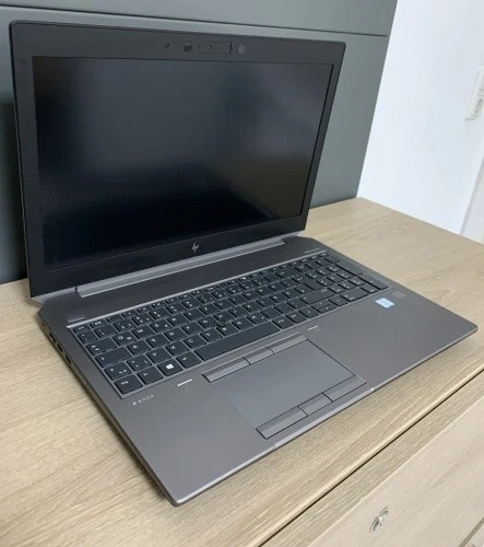 HP ZBook 15 G6 i7-9750H 2,60GHz 32GB DDR 256GB M.2 SSD T1000 3840x2160 W11 