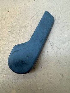 VW Golf 5 1K Bj 07 Hebel Öffner Motorhaube 1J1823533C  S138