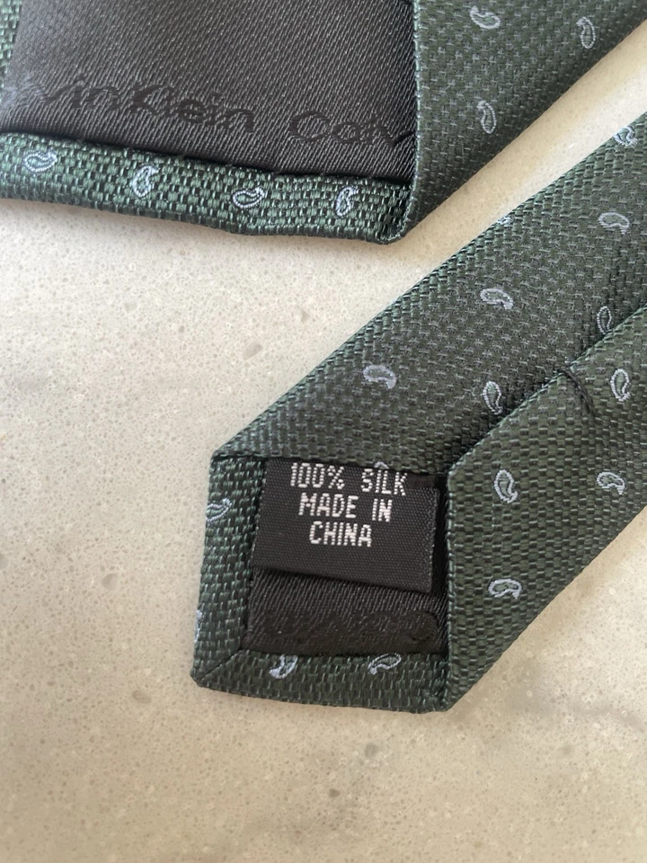 Corbata de hombre Calvin Klein SEDA - Nueva con etiqueta Foto 3 de 4